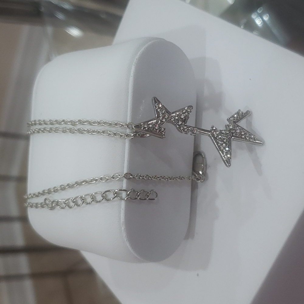 Necklace broken 🌟 - Picture 1 of 3